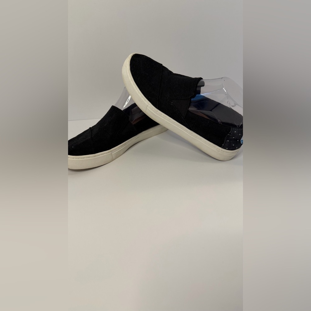 Toms Shoes Womens 8 Sneakers Slip On Casual Devon Canvas Black Comfort Active